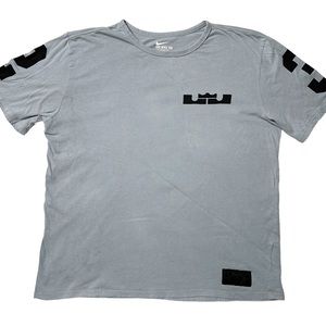 Nike Lebron James 23 Athletic Cut T-Shirt in Smokey Blue Men’s XL